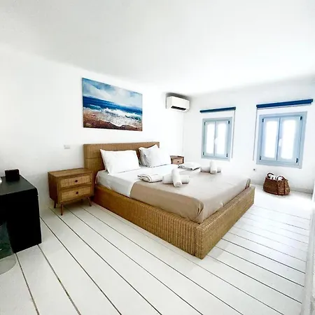 Laguna Blue Vila *