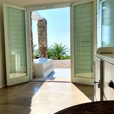 Laguna Blue Mykonos Town